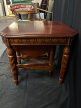 Load image into Gallery viewer, Mid century nest of tables
