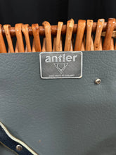 Load image into Gallery viewer, Antler Picknick Basket
