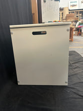 Load image into Gallery viewer, White toy/blanket box
