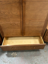 Load image into Gallery viewer, Ercol bedroom furniture
