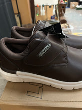 Load image into Gallery viewer, FitVille Diabetic Shoe's
