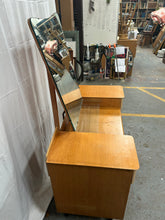 Load image into Gallery viewer, Vintage G-Plan dressing table
