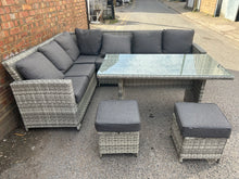 Load image into Gallery viewer, Hartman Heritage Conservatory Set
