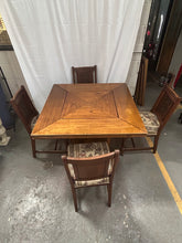 Load image into Gallery viewer, Extending/swivel dining table &amp; 4 chairs
