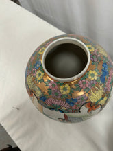 Load image into Gallery viewer, vintage Chinese ginger jars
