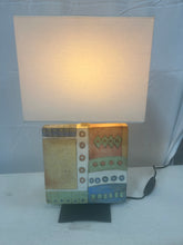 Load image into Gallery viewer, Vintage ceramic table lamp
