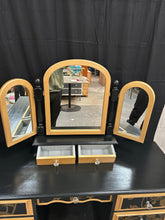 Load image into Gallery viewer, Dressing table with mirror
