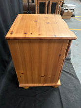 Load image into Gallery viewer, Pine Bed Side Table
