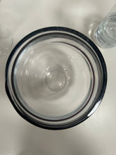 Load image into Gallery viewer, Glass vases
