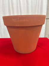 Load image into Gallery viewer, Large terracotta plant pot
