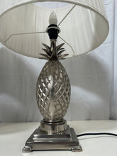 Load image into Gallery viewer, Silver pineapple lamps
