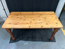 Load image into Gallery viewer, Pine Dining table
