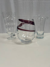 Load image into Gallery viewer, Glass vases
