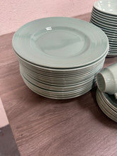 Load image into Gallery viewer, Green Dinner Set
