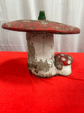 Load image into Gallery viewer, Garden mushroom statue
