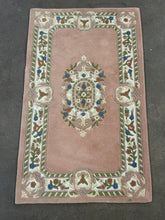 Load image into Gallery viewer, kaleen Decorative rug
