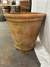 Load image into Gallery viewer, Extra large flower pot
