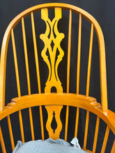 Load image into Gallery viewer, Vintage Wooden rocking chair
