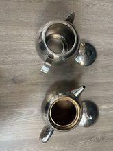 Load image into Gallery viewer, Vintage tea pots
