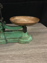 Load image into Gallery viewer, Vintage Weighted Scales
