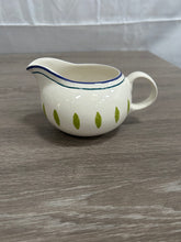 Load image into Gallery viewer, Habitat tea set
