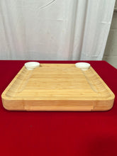 Load image into Gallery viewer, Yearvot premium bamboo cheeseboard
