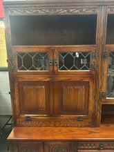 Load image into Gallery viewer, Vintage old charm display case
