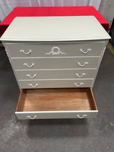 Load image into Gallery viewer, French style chest of drawers
