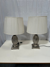 Load image into Gallery viewer, Silver pineapple lamps
