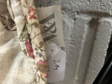 Load image into Gallery viewer, Vintage Dorma V&amp;A Kalamkari Quilted Bedspread / Throw
