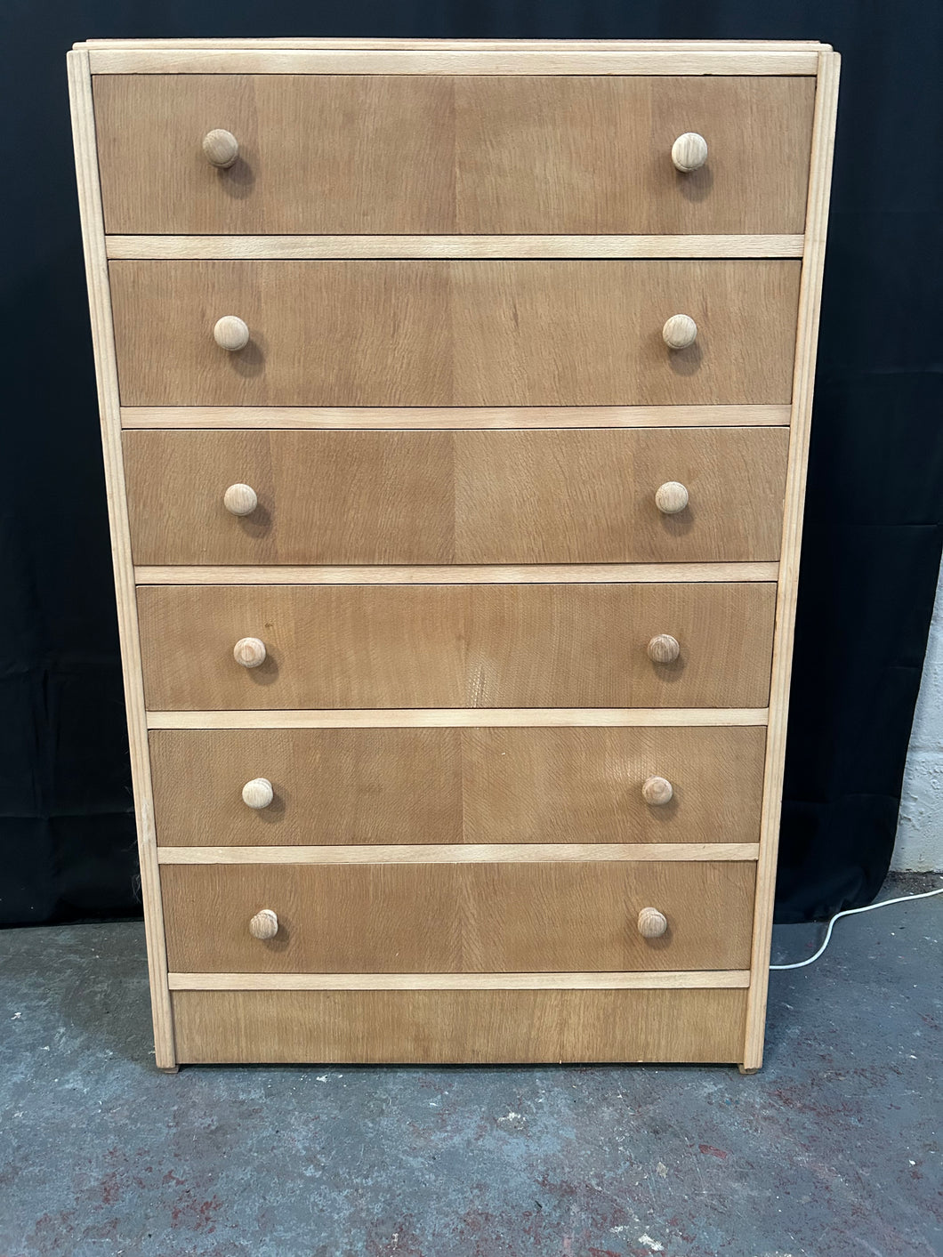 Plywood chest of drawers
