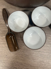 Load image into Gallery viewer, Yixing Zisha Teapot Set
