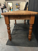 Load image into Gallery viewer, Pine Dining table
