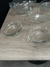 Load image into Gallery viewer, Pyrex Desert Dishes
