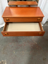 Load image into Gallery viewer, Vintage Schreiber teak chest of drawers with mirror
