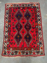 Load image into Gallery viewer, Decorative rug

