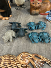 Load image into Gallery viewer, Bundle of wooden sculptures
