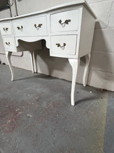 Load image into Gallery viewer, dressing table
