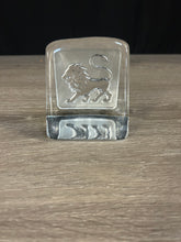 Load image into Gallery viewer, Vintage Nybro Leo Paperweight
