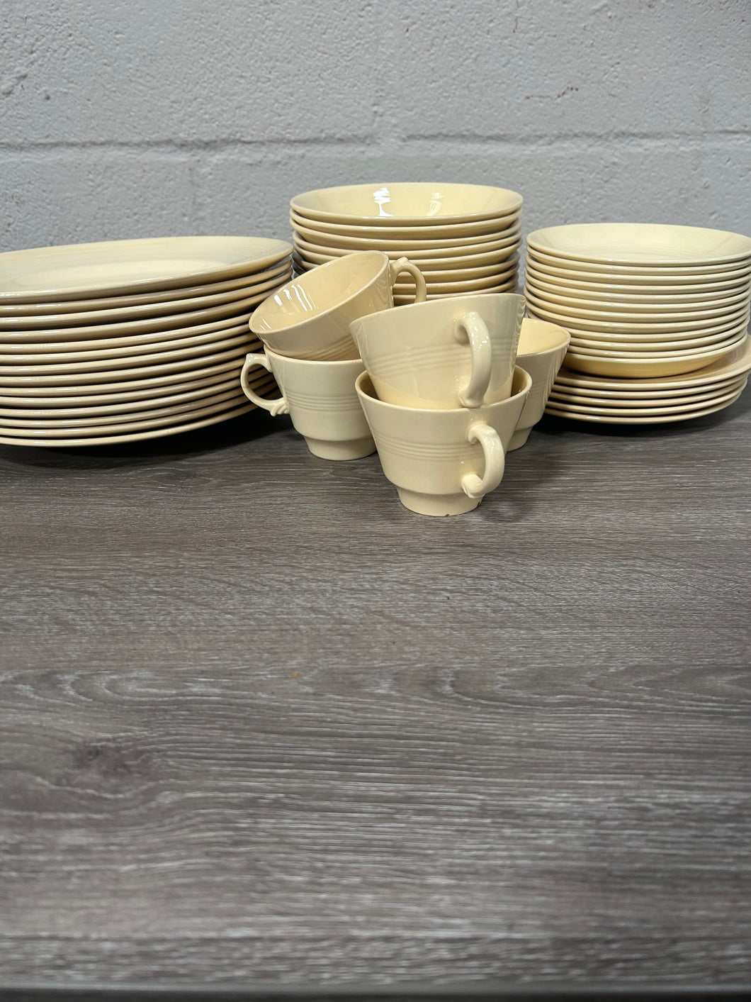Yellow Dinner Set