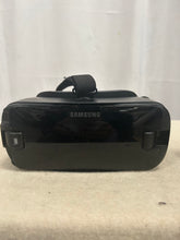Load image into Gallery viewer, Samsung gear vr
