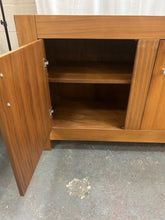Load image into Gallery viewer, Solid oak sideboard
