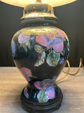 Load image into Gallery viewer, Vintage Lamp
