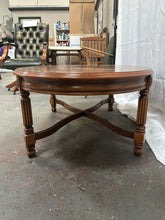 Load image into Gallery viewer, Oval coffee table
