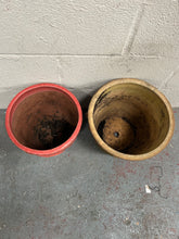 Load image into Gallery viewer, 2x Large flower Pots
