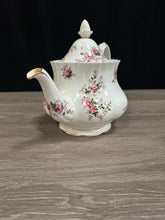 Load image into Gallery viewer, Royal Albert Teapot
