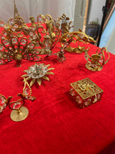 Load image into Gallery viewer, Bundle of house ornaments

