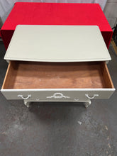 Load image into Gallery viewer, French style chest of drawers
