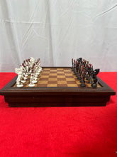 Load image into Gallery viewer, Vintage Homes Ivora chess set
