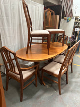 Load image into Gallery viewer, Parker Knoll dining table &amp; chairs
